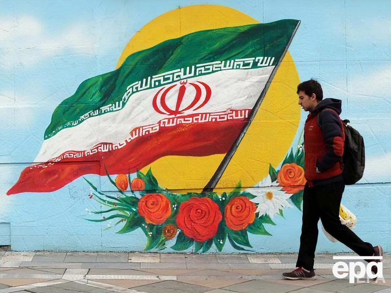 Иранские СМИ периодически пишут о выявлении среди граждан страны американских шпионов и вынесении им смертных приговоров