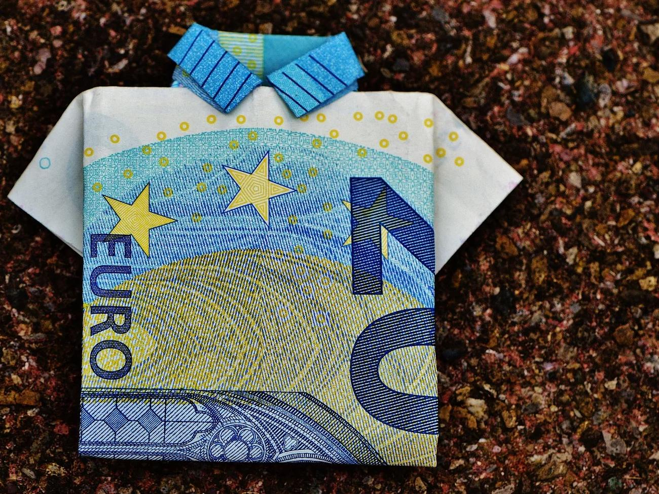 Евростат обнародовал данные о минимальной зарплате в ЕС. Инфографика