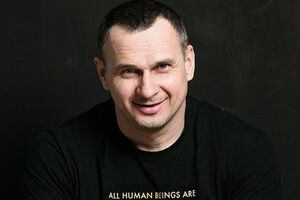 Владелец парка львов в Крыму катался на льве с триколором, славя оккупантов. Теперь его арестовали – пришла расплата