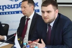 Вишнев (на фото справа) заявил, что занимается другими проектами