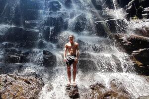 Прохоров: Впервые купался под водопадом. Это кайф, ребята