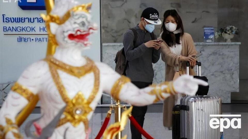 По состоянию на утро 4 февраля в Китае жертвами нового вируса стали 425 человек, количество заболевших превысило 20 тыс.