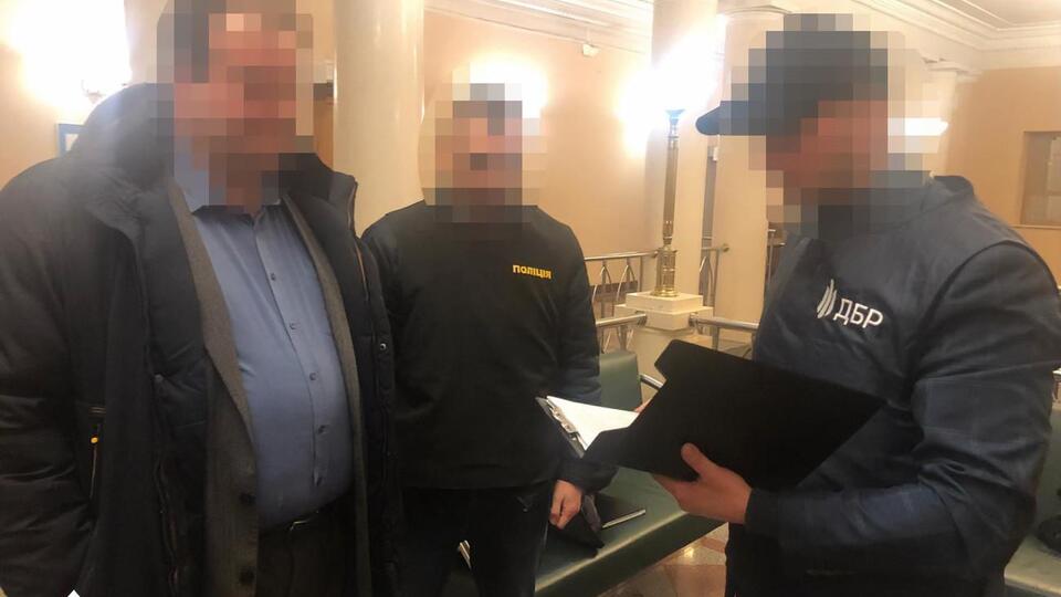 За даними ДБР, чиновник вимагав 2,5 млн грн