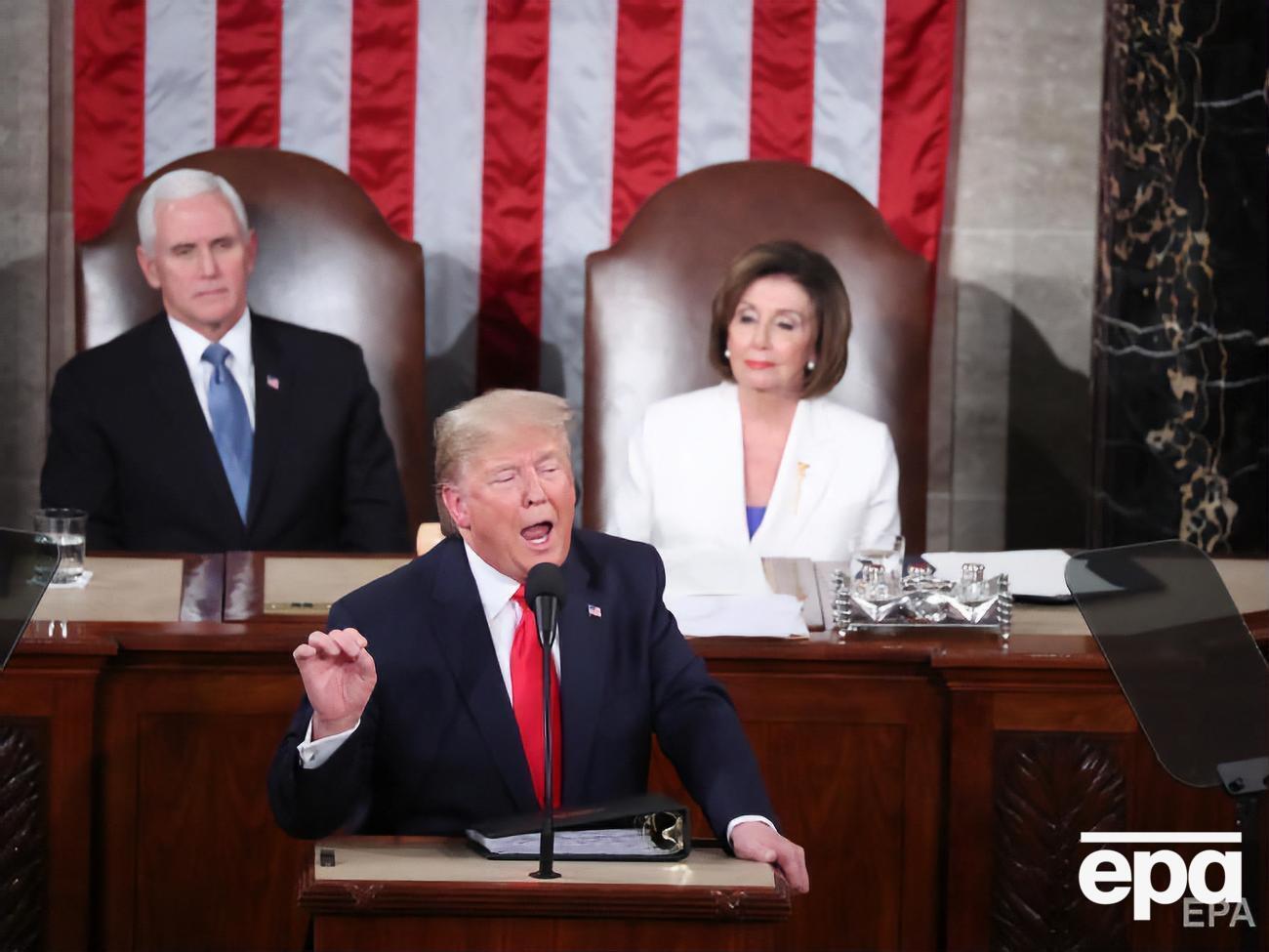 Пелосі (праворуч) назвала промову Трампа "маніфестом неправди"