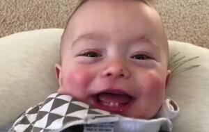 Ролик Baby Ryan "Sings" Thunderstruck за тиждень набрав понад 3 млн переглядів