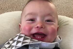 Ролик Baby Ryan "Sings" Thunderstruck за тиждень набрав понад 3 млн переглядів