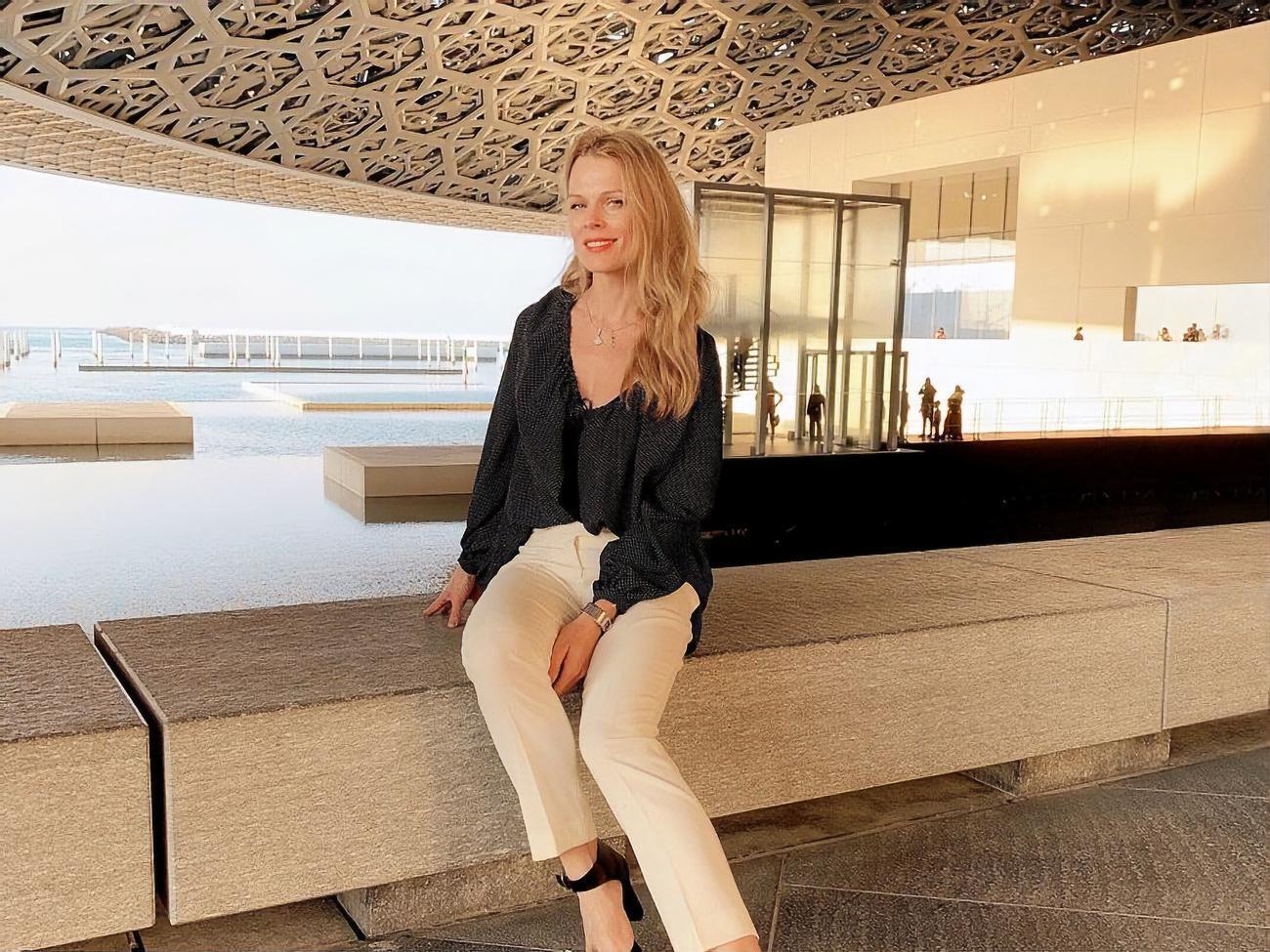 Фреймут: Як тримати чашку з кавою, а як із чаєм?