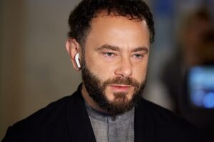 Дубинский назвал обыск "масками-шоу"
