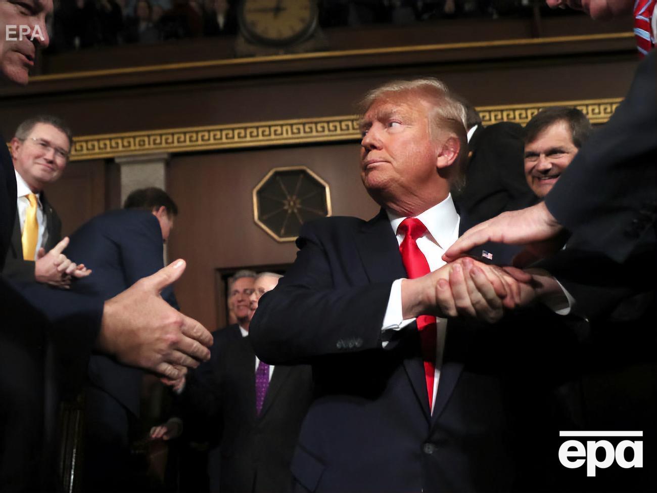 Сенат оправдал Трампа по одному из обвинений