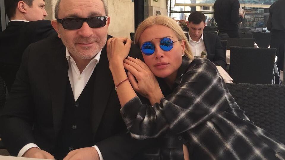 Останнє спільне фото пари опубліковано на Instagram-сторінці Оксани Гайсинської 2016 року