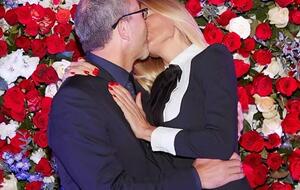 Кернес: Цілуватися треба так, щоб оточенню було приємно