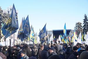 6 февраля в центре Киева проходят акции протеста