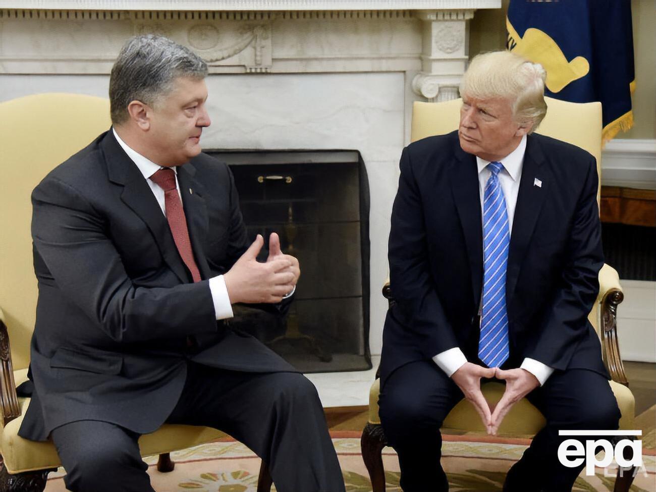 Порошенко запевняє, що Трамп не тиснув на нього