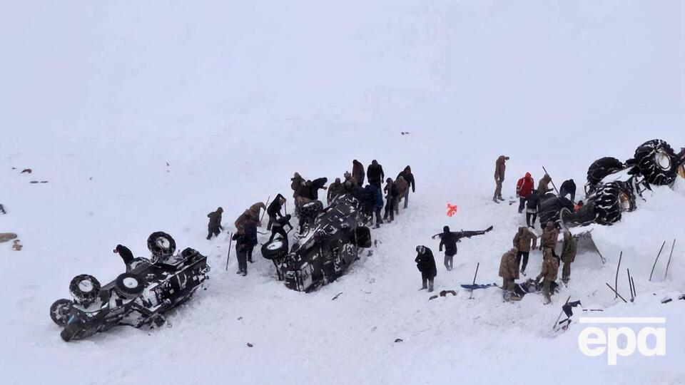 Друга лавина накрила рятувальників