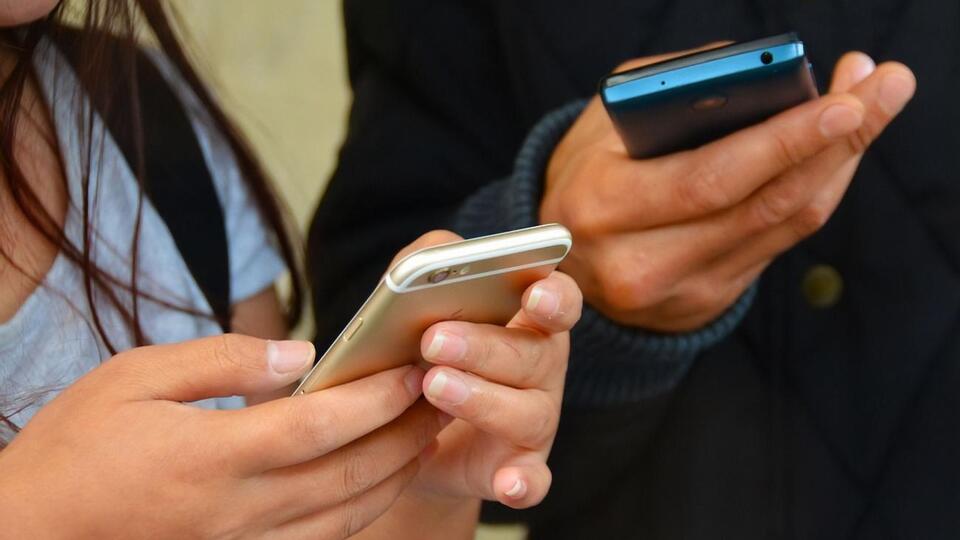 Приложение "Дія" бесплатное для всех украинцев