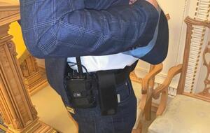 В УДО запевняють, що їхні працівники не носять зброї в залі засідань Ради