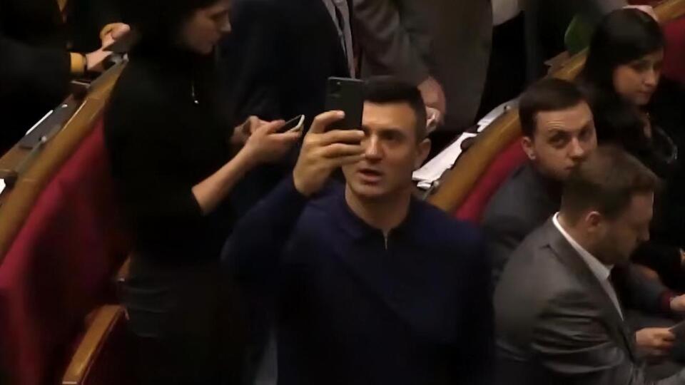 Депутат Тищенко знімав сторіз в Instagram під час засідання Ради