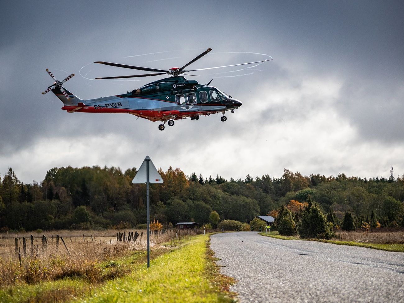 Росіян евакуювали вертольотом