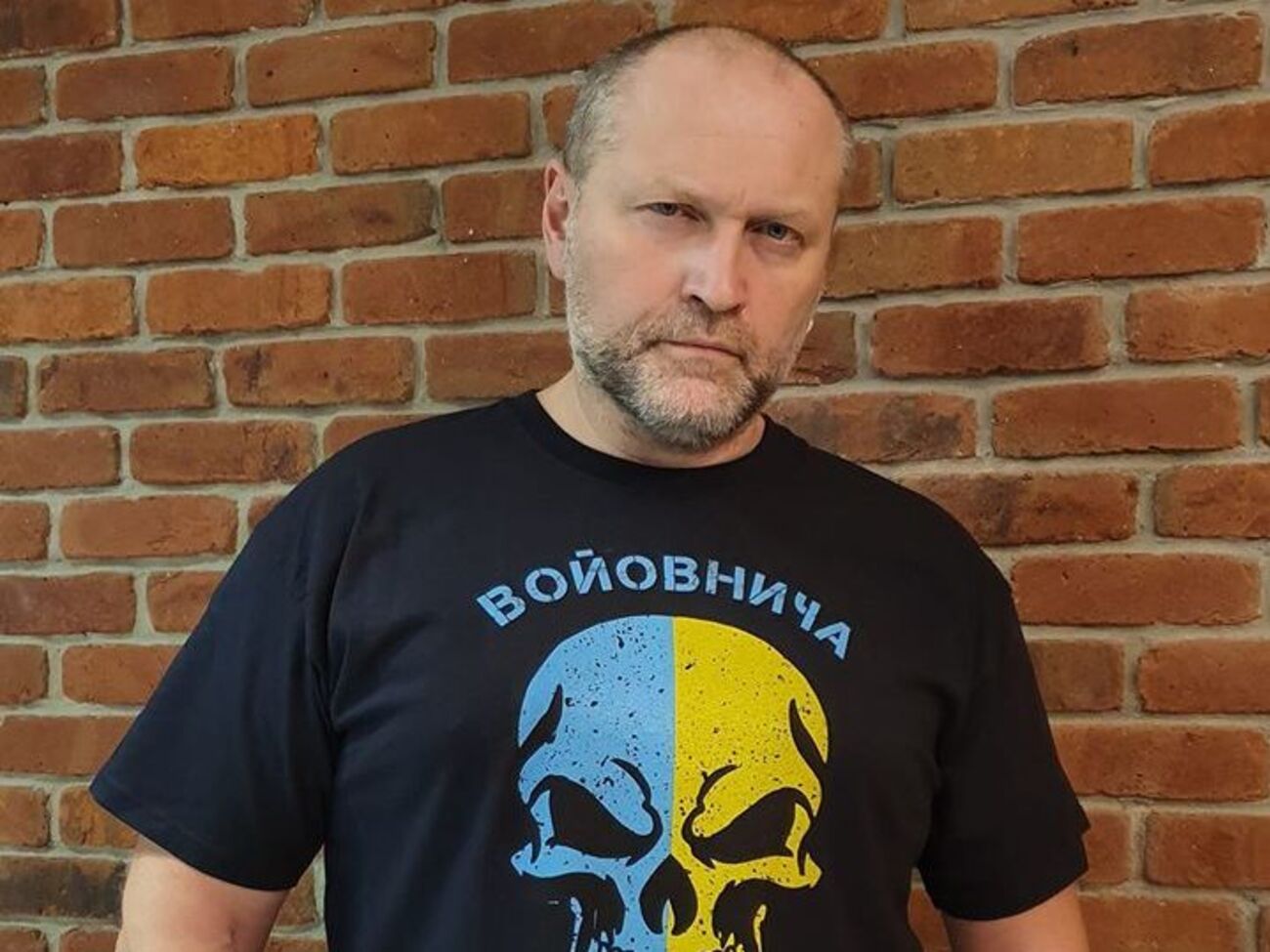 Пацани на передовій кладуть свої життя, щоб любителі ідеї "какая разніца" могли їздити в Рашку за підтримки керівництва України