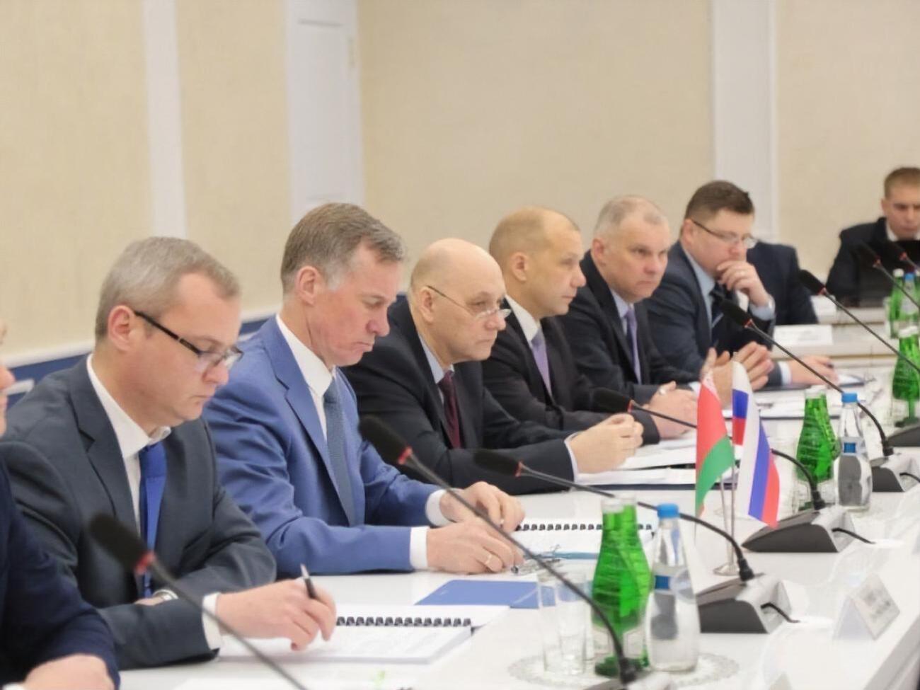 Вопросы миграционной политики РФ и Беларуси обсуждали на заседании межведомственной группы в Витебске