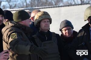 Кофод (на фото в центрі) приїжджав на Донбас зі своїми співвітчизниками