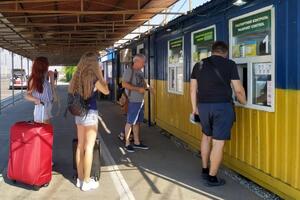 Діти до 16 років зможуть виїжджати в окупований Крим у супроводі одного з батьків, повідомили в міністерстві