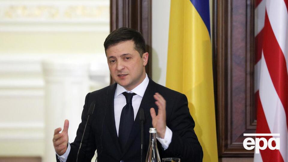 Родини героїв Небесної сотні просять Зеленського (на фото) про зустріч