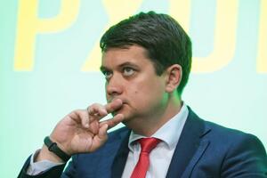 Разумков рассчитывает на присутствие Кабмина на внеочередном заседании Рады