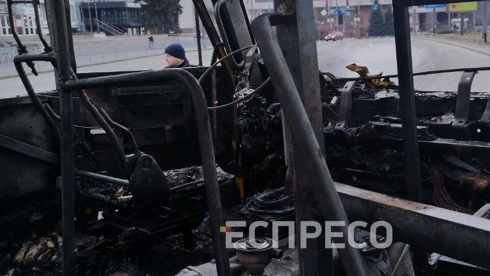 Пожар случился на Соломенской площади в Киеве
