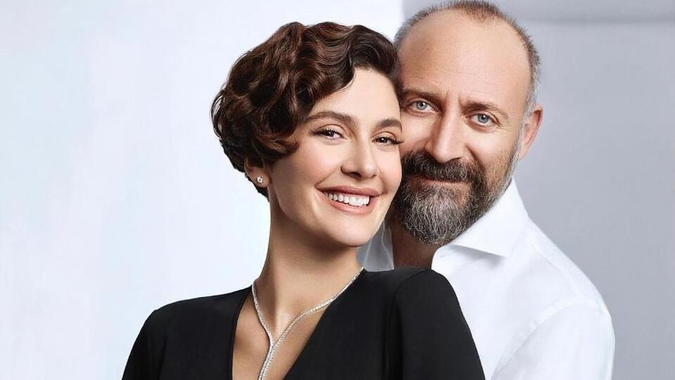 Эргенч живет с браке с женой Бергюзар Корель десять лет