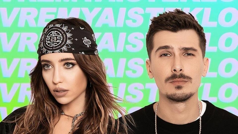 У кліпі показали, як Дорофєєва та Позитив дивляться своє архівне відео