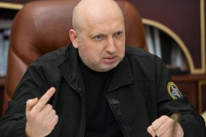 Турчинов: Мені телефонували і просили скасувати мобілізацію, тому що ми "провокуємо Росію"