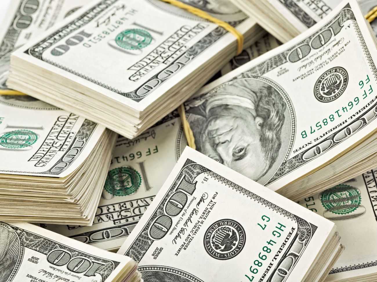 Станом на 10 березня міжнародні резерви України становлять&nbsp;$26,8 млрд, НБУ готовий їх використовувати для підтримки курсу гривні