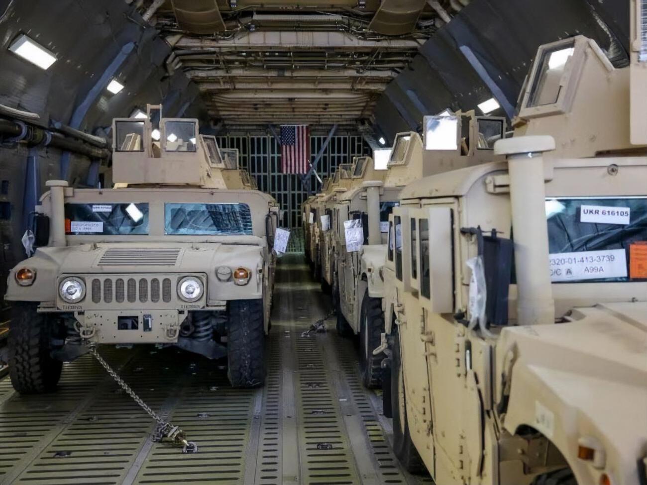 Иностранные партнеры в том числе передают ВСУ бронированные автомобили&nbsp;Humvee