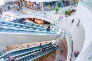 С 12 марта в киевских ТРЦ должны проводить "входной санитарный контроль"