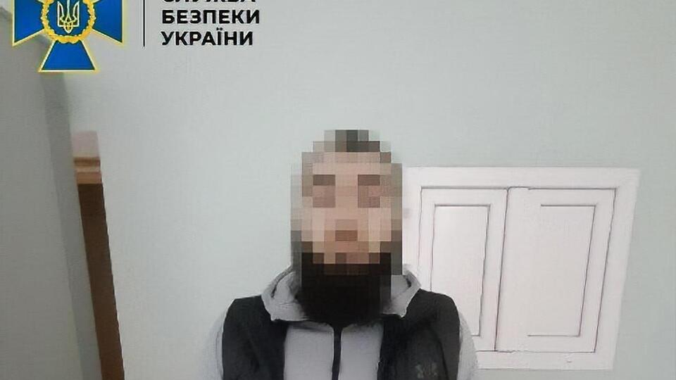 Чоловіка затримали на одній із вулиць Києва