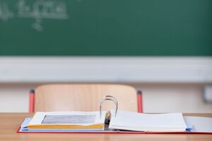 Во время карантина учащимся и студентам запрещается посещать учреждения образования, сообщили в Минобразования