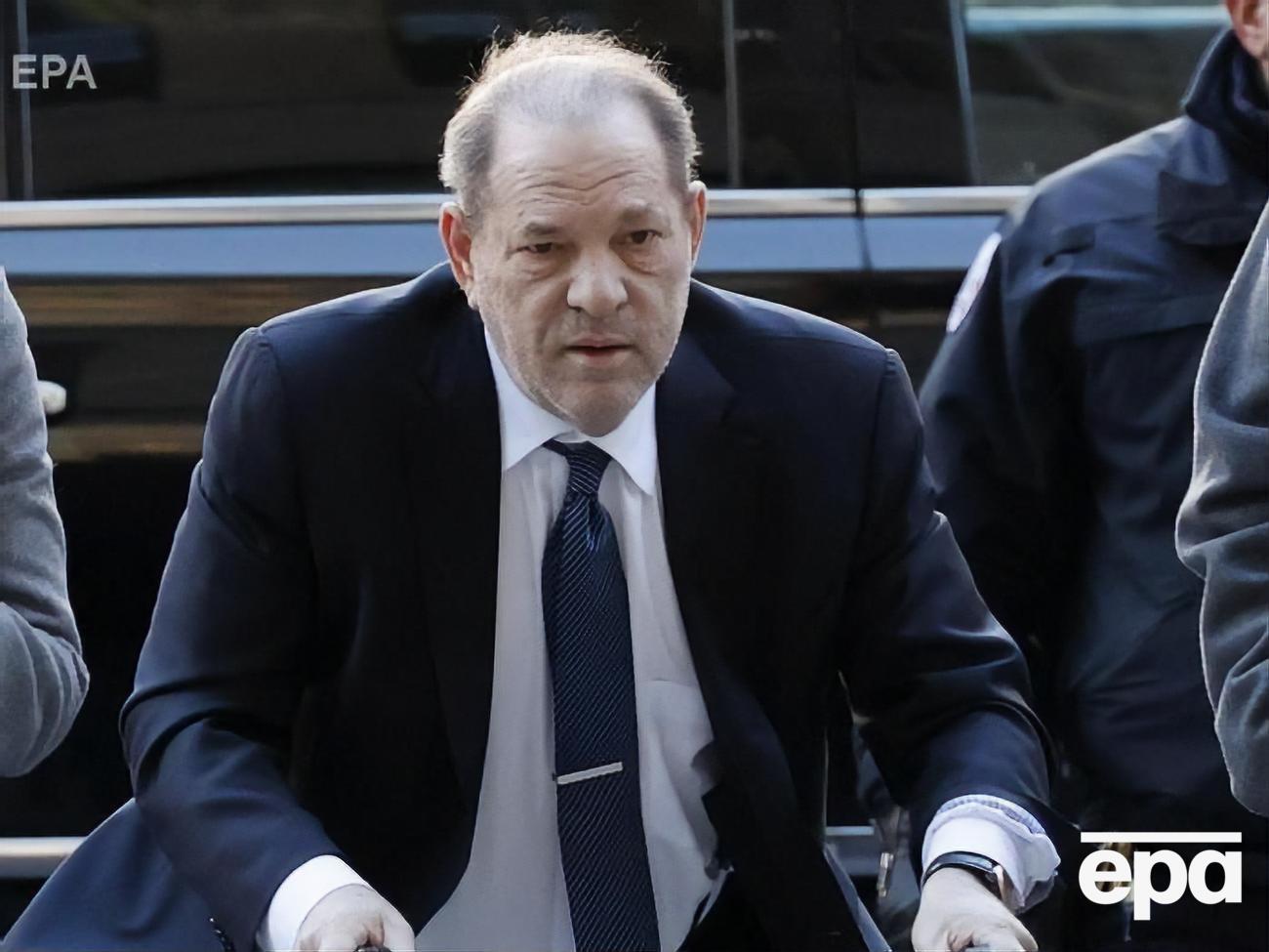 Після оголошення судового вироку Вайнштейна доправили в госпіталь