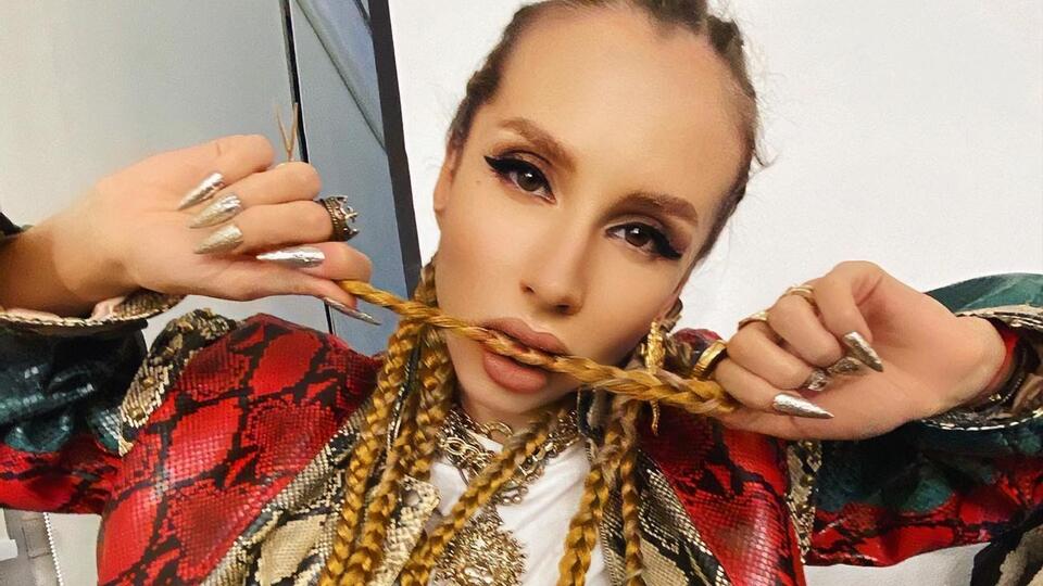 Loboda: У нас появился шанс объединиться и заботиться друг о друге