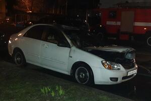 Фирсов сказал, что после пожара автомобиль не подлежит восстановлению