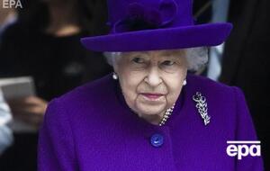 Среди правящих монархов королева Елизавета II является старейшим и самым долгоправящим