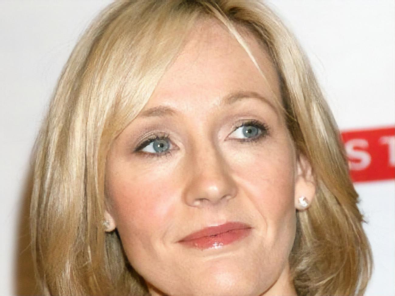 Книгу, яка пішла з аукціону, письменниця подарувала своїй літагентці 23 роки тому