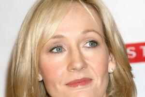 Книгу, яка пішла з аукціону, письменниця подарувала своїй літагентці 23 роки тому