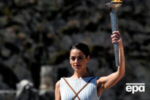 У Греції запалили олімпійський вогонь. Через коронавірус церемонія відбулася без глядачів. Фоторепортаж