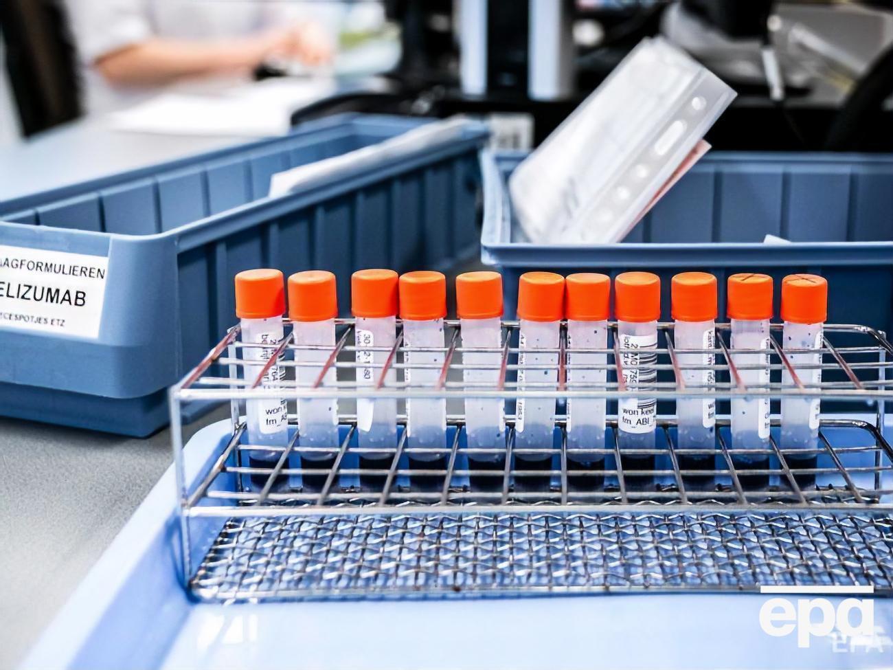 Еще два положительных теста на COVID-19 зафиксированы в Украине