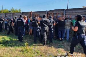 В нападении участвовали десятки человек, обвинение составлено в отношении пятерых