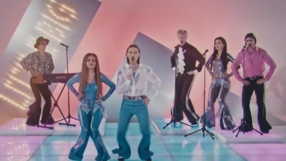 Little Big: Ми придумали цю пісню, коли всі разом поїхали відпочивати в січні