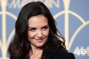 После развода Холмс приходилось обращаться за помощью к посторонним