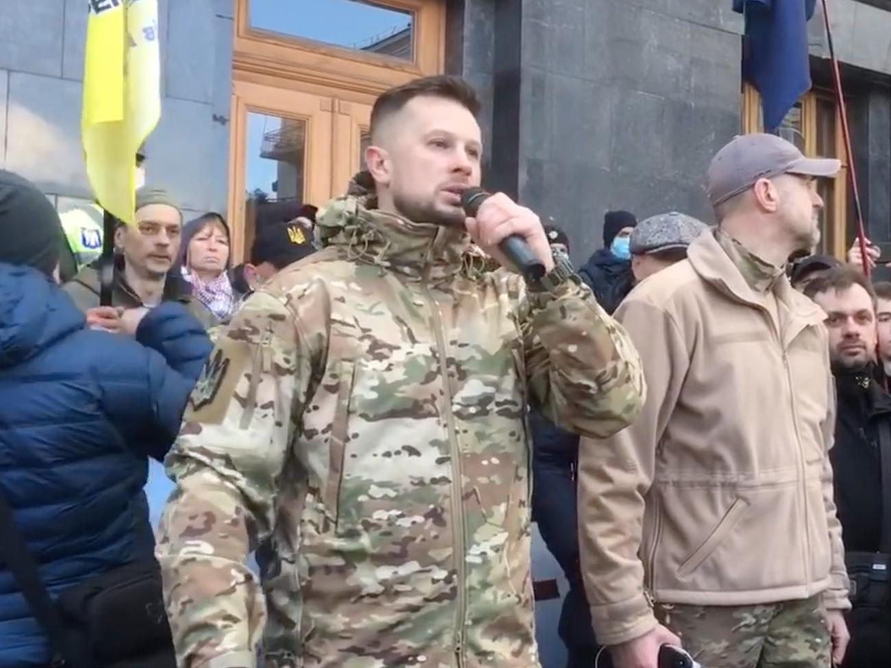 Билецкий заявил, что Зеленский предал добровольцев