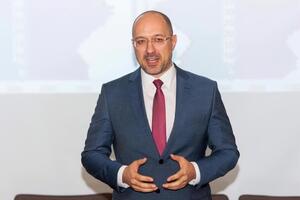 Шмигаль: Закликаю керівників підприємств там, де це можливо, запровадити дистанційну роботу
